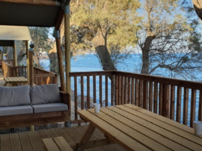 Glamping Masai: dormir frente al mar en la Costa Tropical de Granada